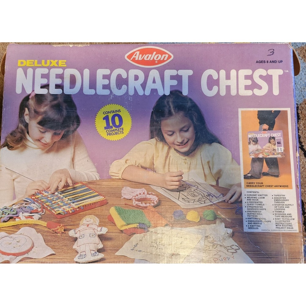 Vintage‎ Avalon Deluxe Needlecraft Chest